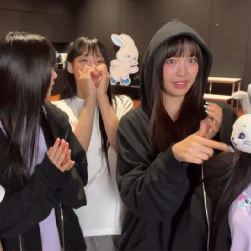 SUDADERA NEWJEANS BUNNIES CLUB