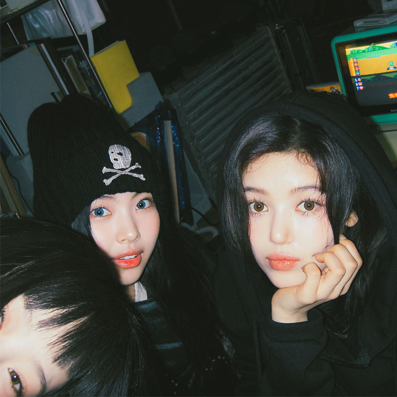 SUDADERA NEWJEANS BUNNIES CLUB