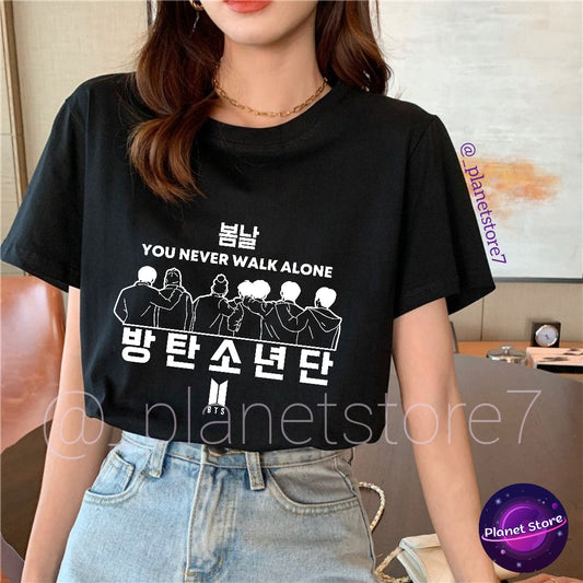 Camiseta BTS "You Never Walk Alone" 100 % algodón (blanco y negro)